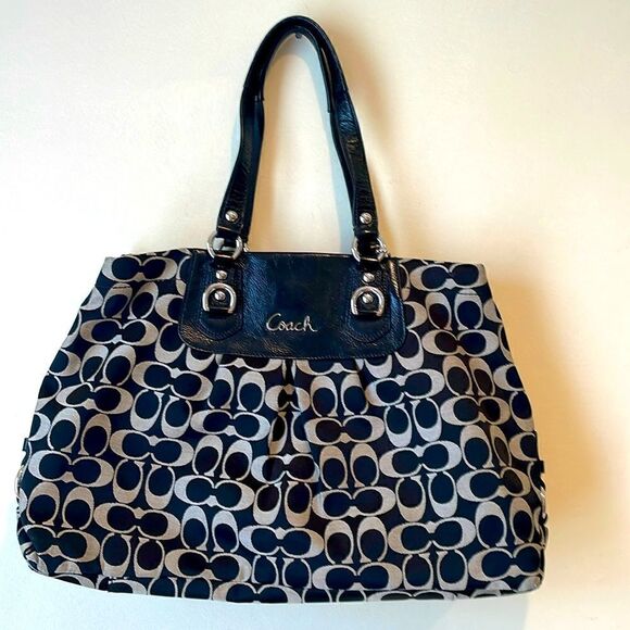 Coach Ashley Signature Carryall Black and Tan F15510 - Picture 1 of 9